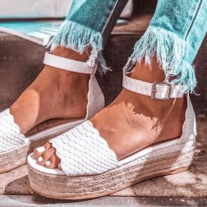 Textured Snake Flatform Ankle Strap Espadrilles